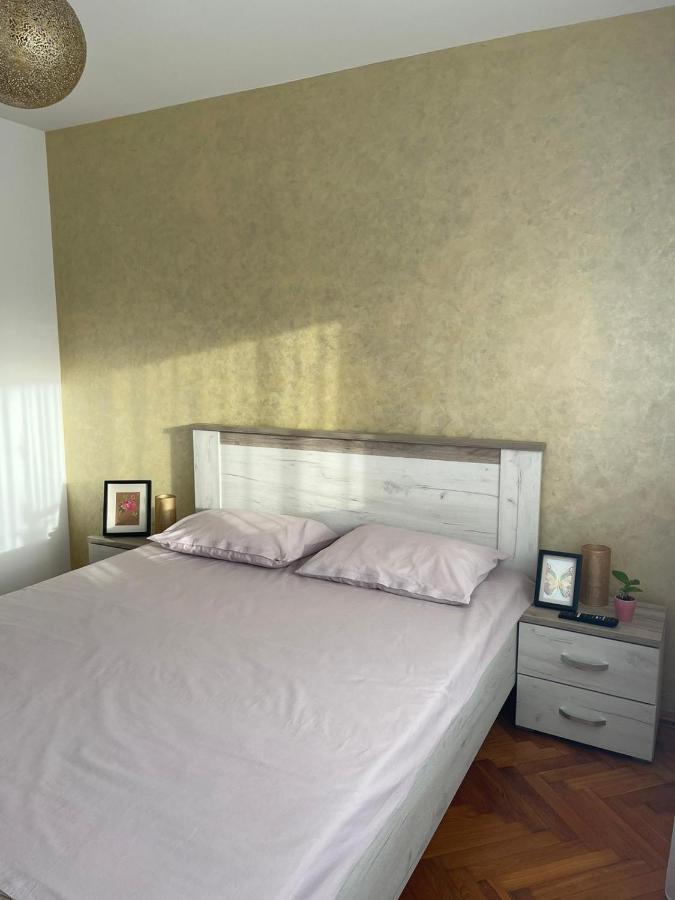 Angels Apartment Oradea Exterior foto